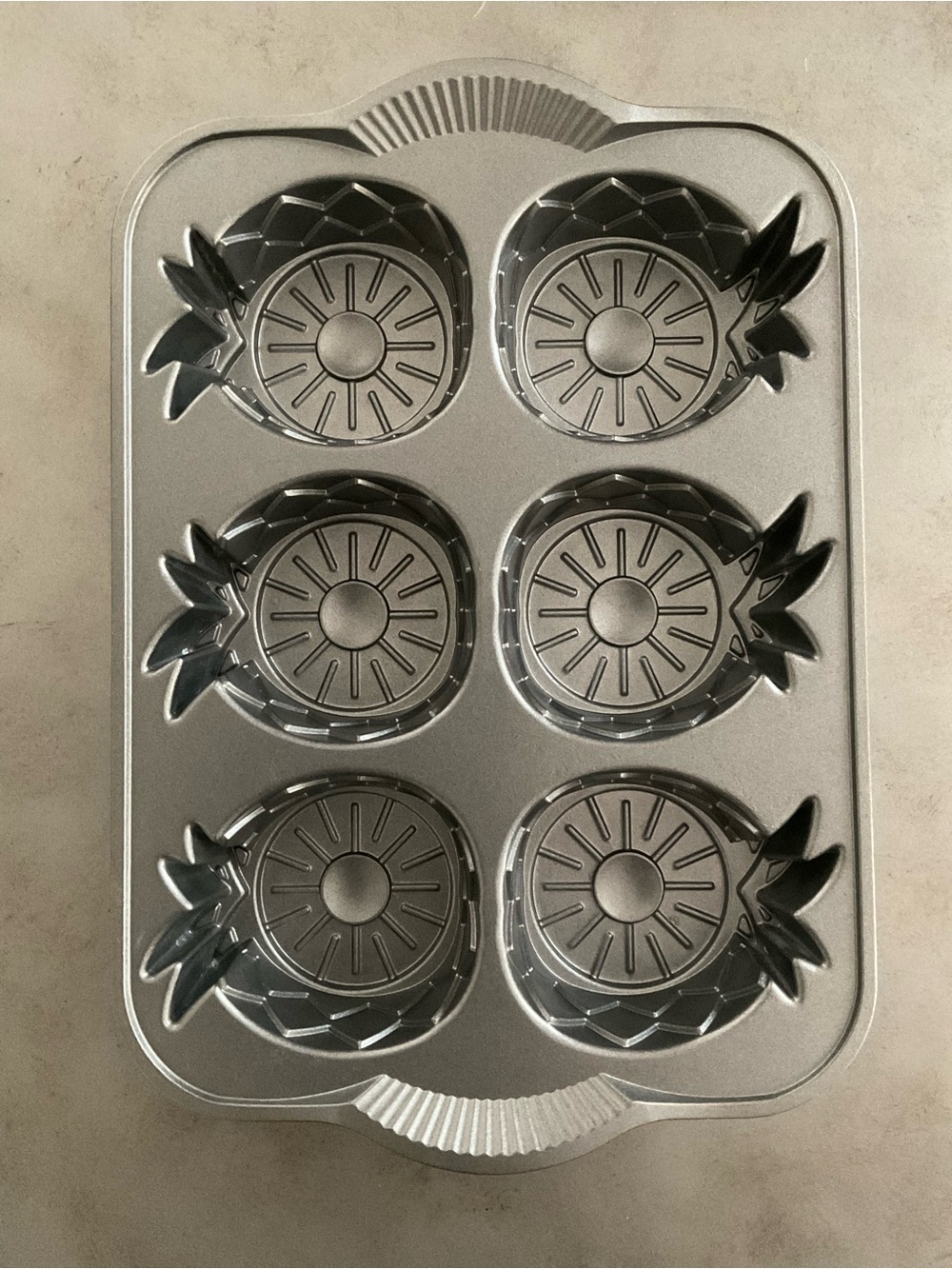 NWOT Nordic Ware Pineapple Upside Down Mini Cake Pan